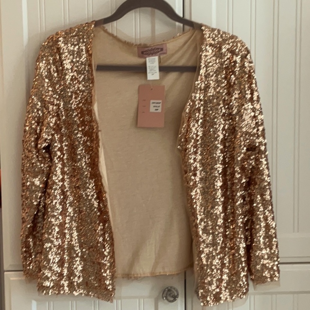 NWT Oliver Gold Sequin Topper. MP Holiday Sparkle!